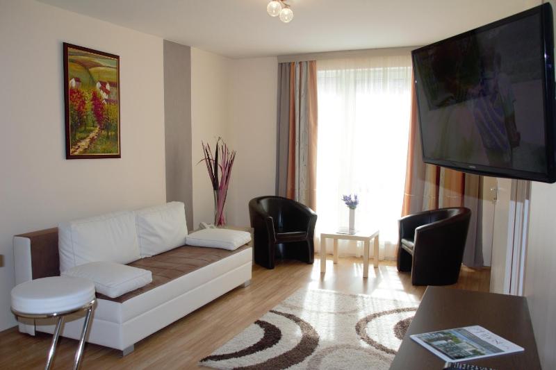 Executive Suite image 3