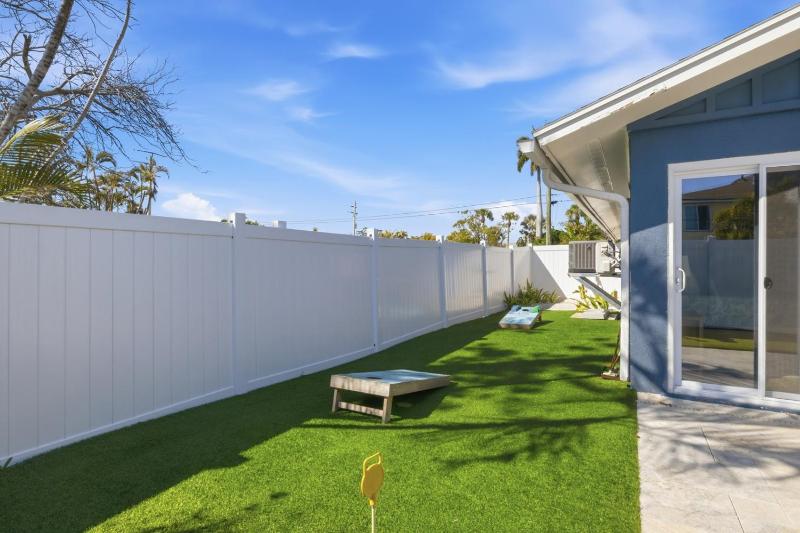 Sea Salt & Sunny Days Pool Spa Putting Green by Anna Maria Life Vacation Rentals - image 28
