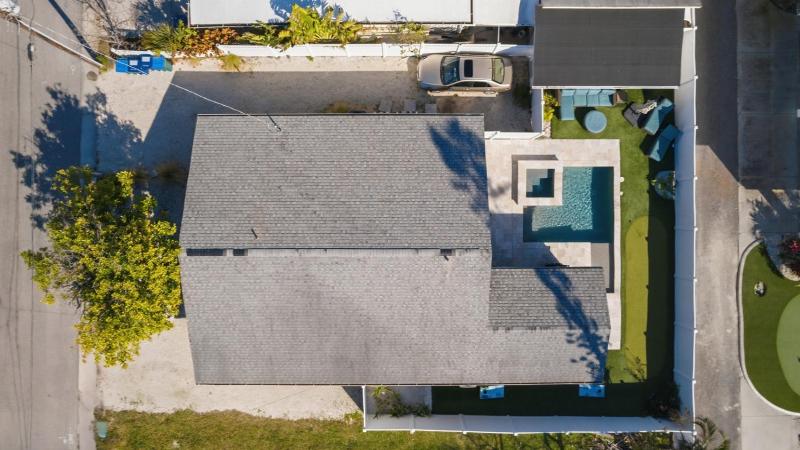 Sea Salt & Sunny Days Pool Spa Putting Green by Anna Maria Life Vacation Rentals - image 41