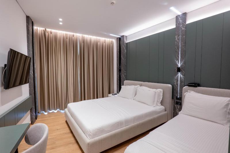 Hotel NOBBU'S Ksamil - image 10