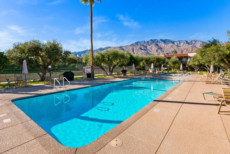 Modern Palm Springs Condo | Views Pools & Tennis - image 48