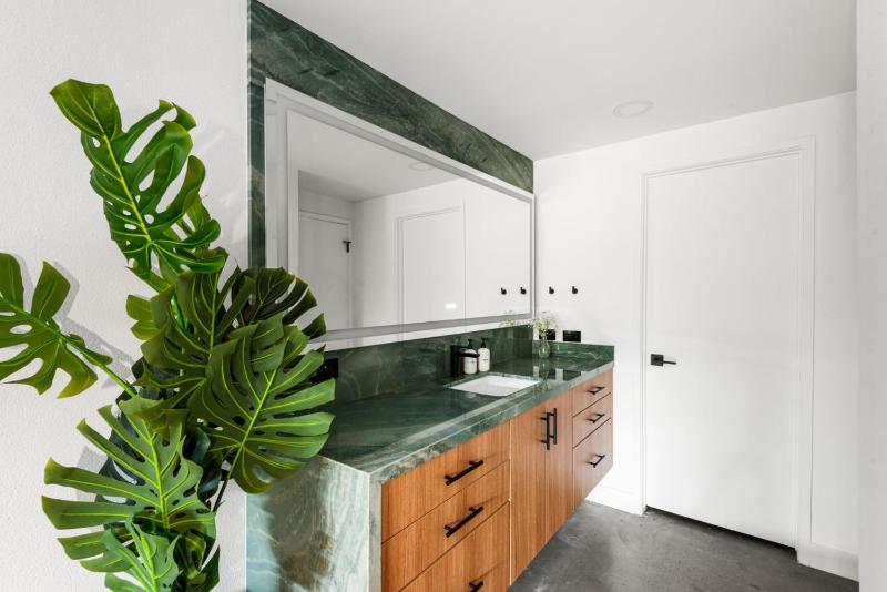 Modern Palm Springs Condo | Views Pools & Tennis - image 35