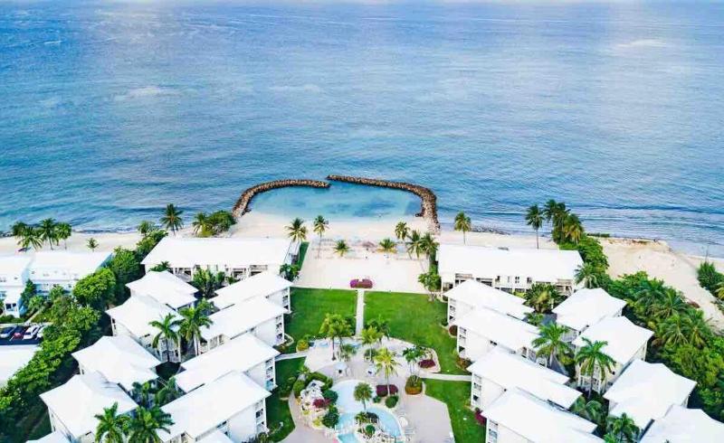 7Mile Beach Resort 2b2b Condo - image 12