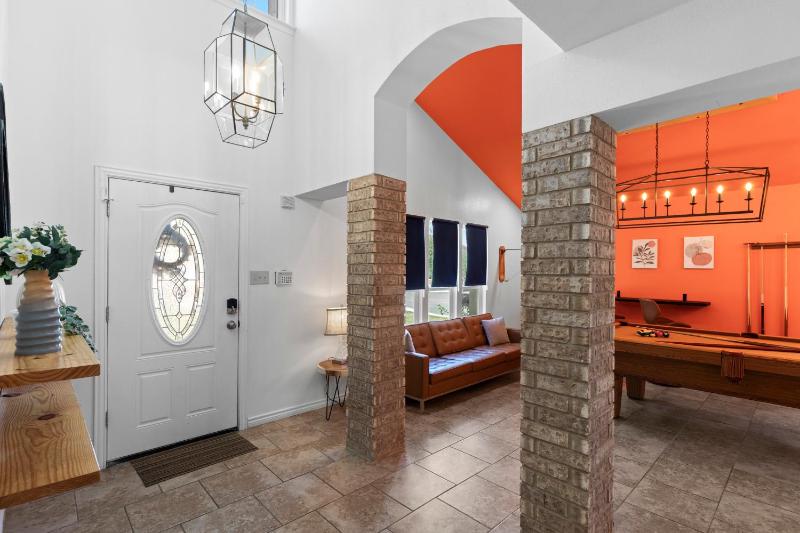 Pool Putt-Putt Fire Pit Sleeps 16 - image 42