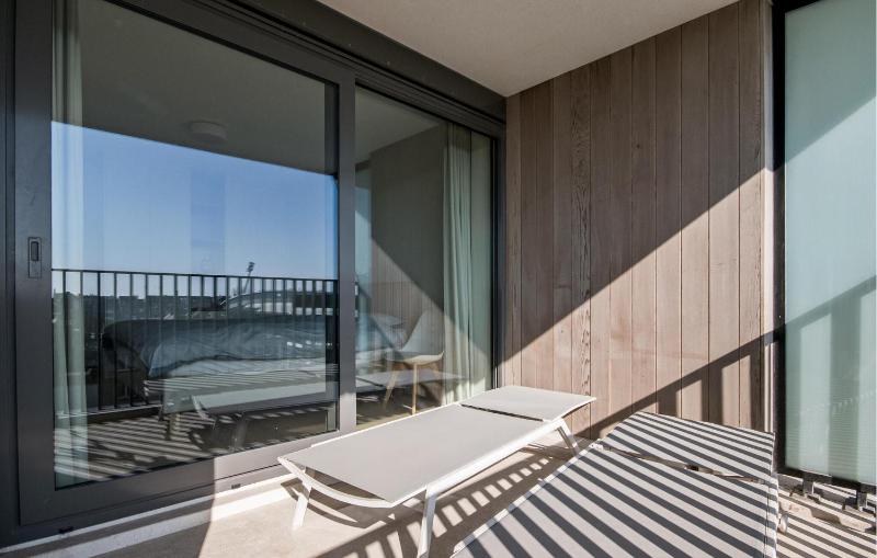 3 Bedroom Luxurious Apartment In Oostende - image 14