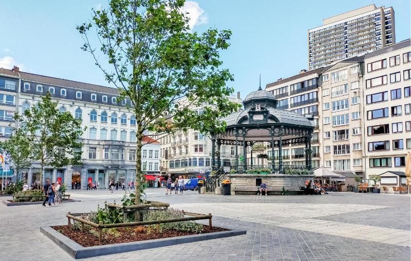 3 Bedroom Luxurious Apartment In Oostende - image 6