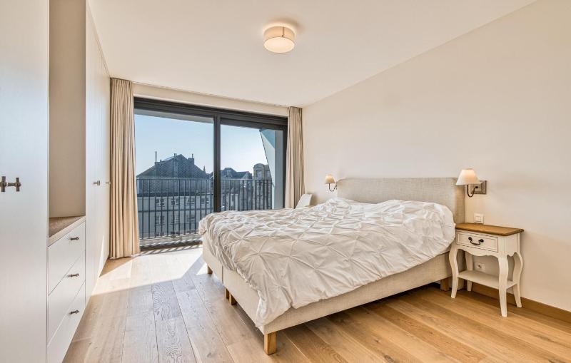 3 Bedroom Luxurious Apartment In Oostende - image 20