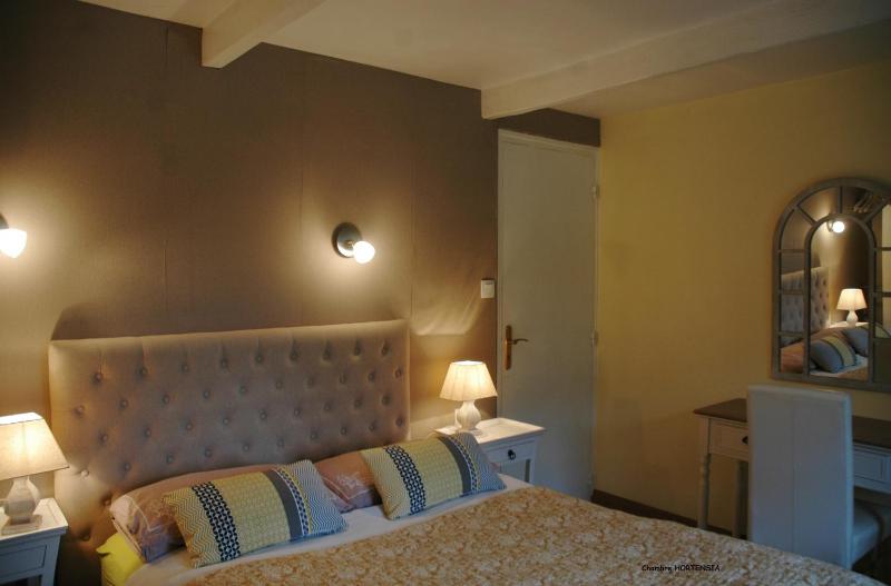 Double Room image 4