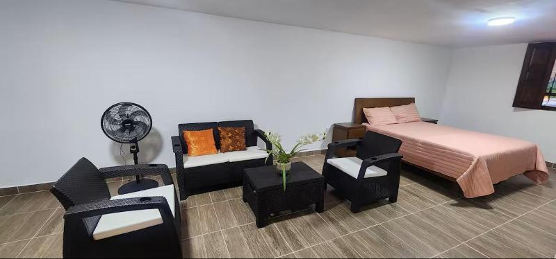 Apartamento en el Poblado cerca a Provenza by Medellin Travels - image 2