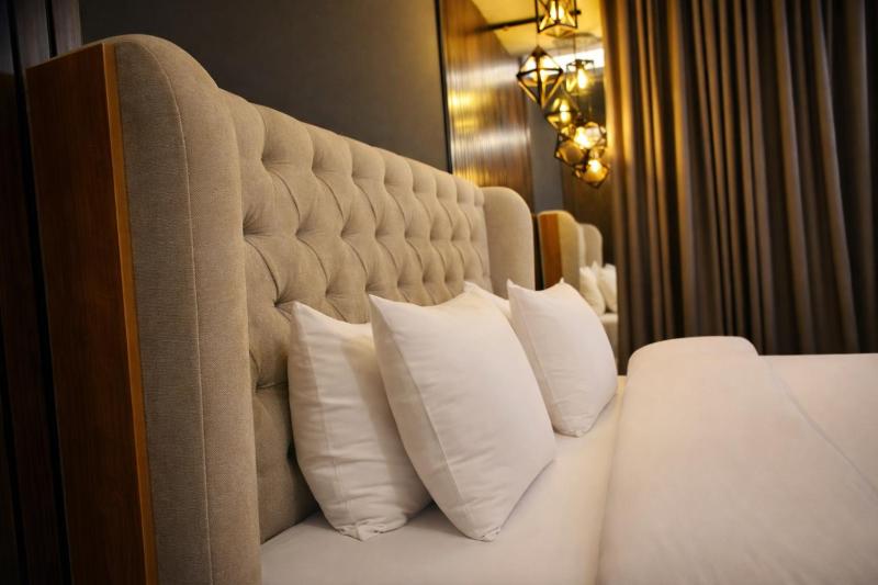 Gold crest mall residence - Luxury Apartments by Alvis Suite - DHA Phase 4 - image 9