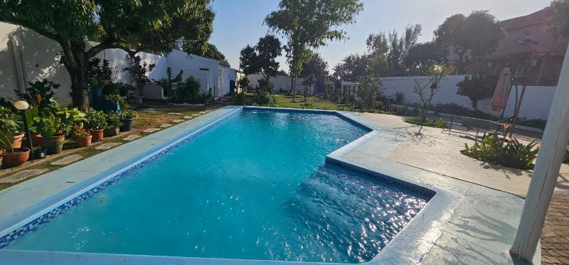 MCHome - Private Villa with Garden & Pool - image 7