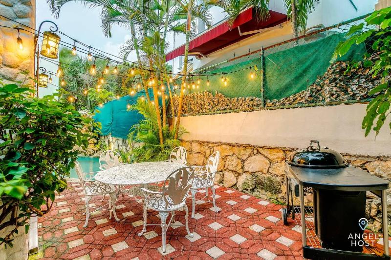 6Br Villa W Pool Bbq & Backyard - image 20
