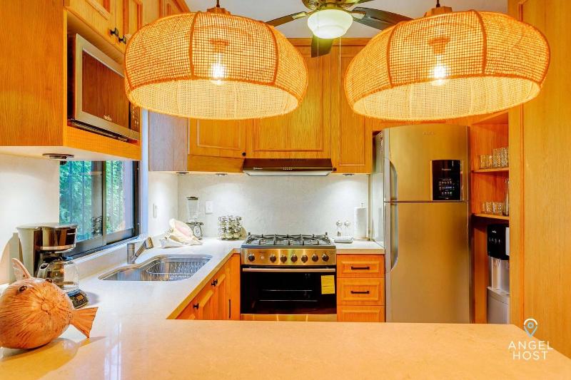 6Br Villa W Pool Bbq & Backyard - image 6