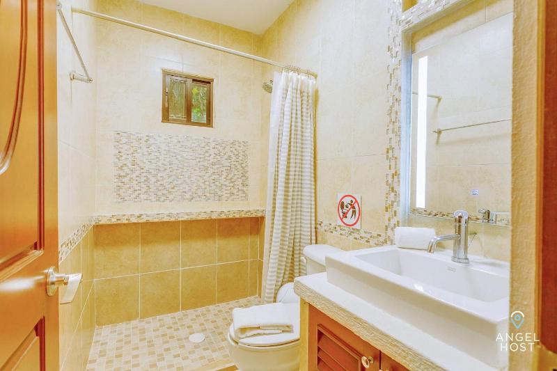 6Br Villa W Pool Bbq & Backyard - image 33