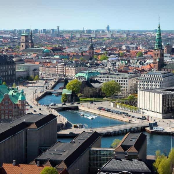 Royal 2 Bed Apartment by Amalienborg - image 6