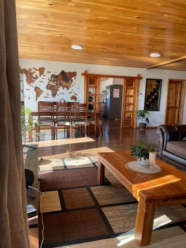 Casa Paihuen a 29km de Pucon Vista al Lago - image 25