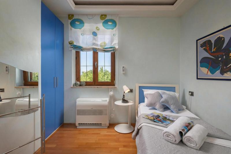 Luxury Pool Villa Rosa Magica - Happy Rentals - image 34