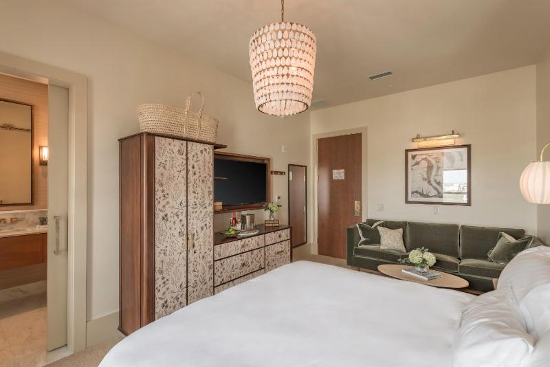 The Dewberry Charleston - image 12