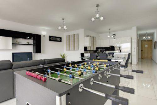 Apartment with Sea View image 1