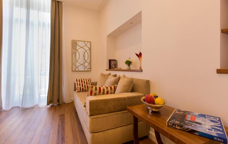Junior Suite with Balcony image 4