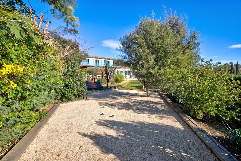 Villa Bayugita - image 42
