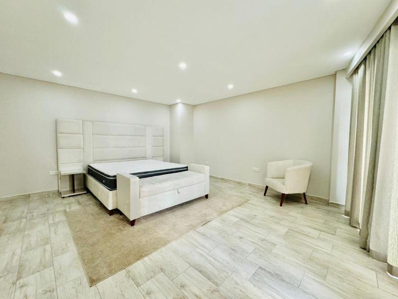 Luxouso Flat T4 na polana Plaza - image 7