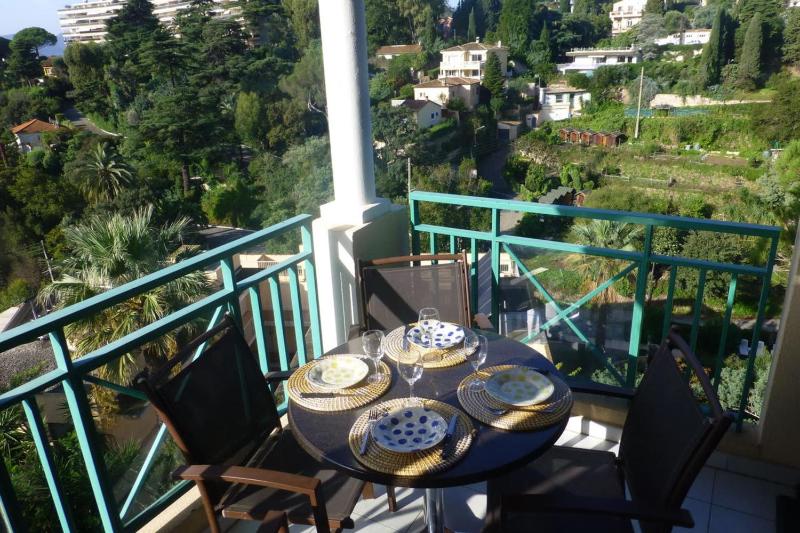 Sea views and beautiful pool - image 33