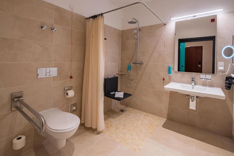 Best Western Plus Hotel Excelsior - image 43