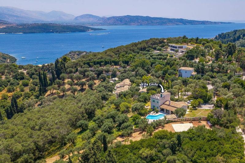 Villa Emily by Villa Plus - image 15