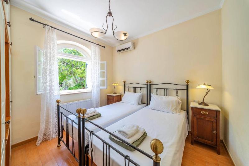 Villa Emily by Villa Plus - image 3
