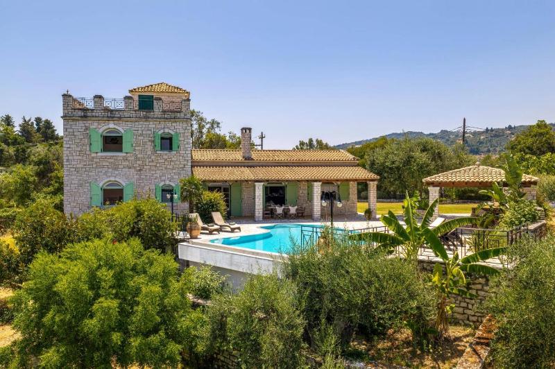 Villa Emily by Villa Plus - image 24