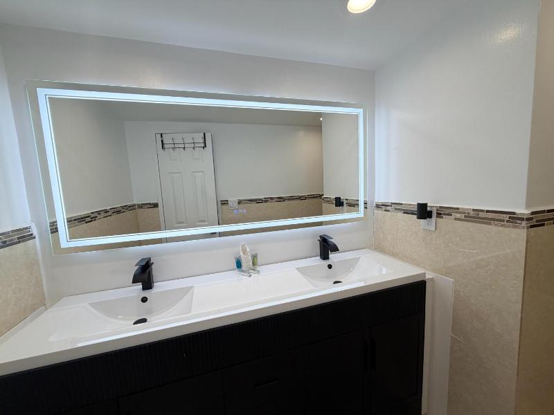 Hollywood apartment by the sea - image 10