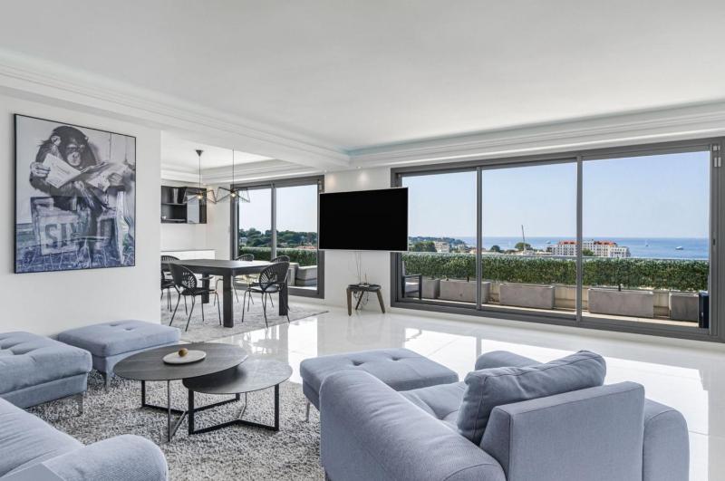 AntibesLuxuriousResidence - image 38