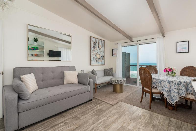 Twilight Oceanfront Lodge 2 - image 10
