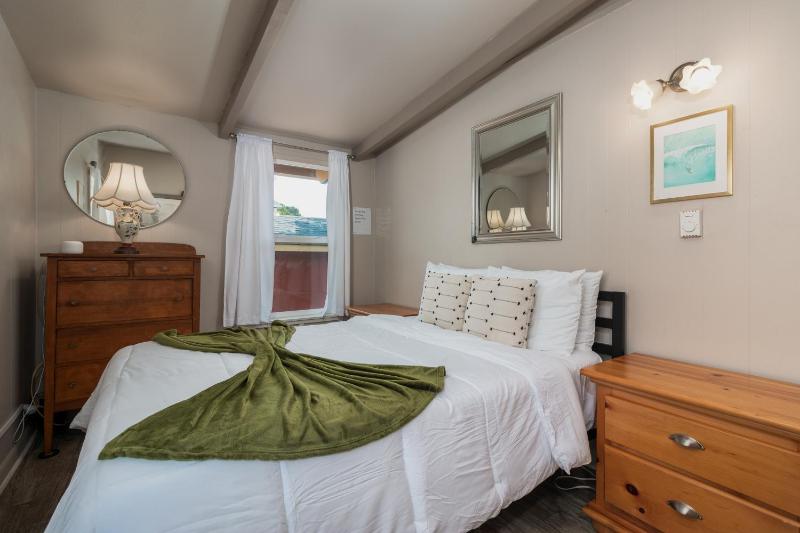 Twilight Oceanfront Lodge 2 - image 19