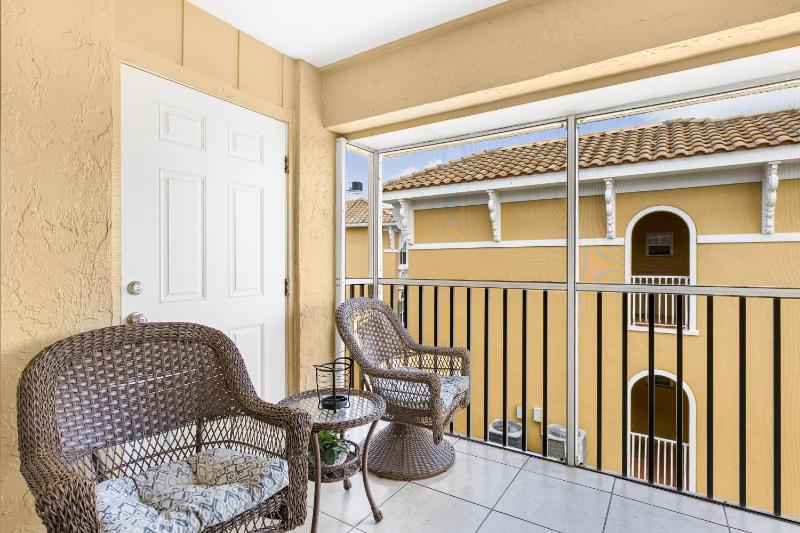 LaCosta 221 - image 2