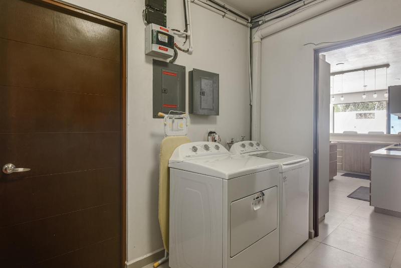 1 Mi to Beach: Luxe Playa Del Carmen Home w/ Pool - image 22