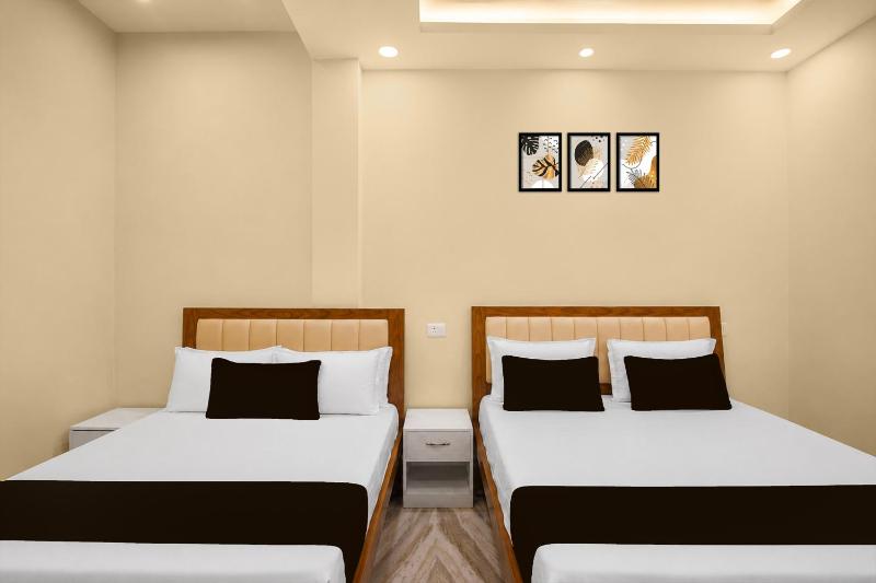 Hotel O Shivaksh pink palace - image 8
