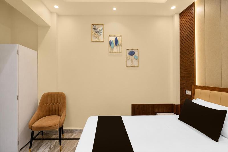 Hotel O Shivaksh pink palace - image 15