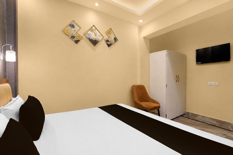Hotel O Shivaksh pink palace - image 6