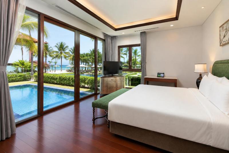 Koaniva Furama Four Bedrooms Private Villas - image 1