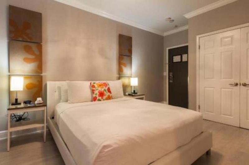 Odyssey of South Beach Apart Hotel - image 2