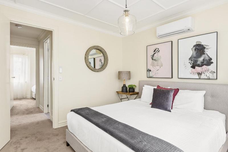 Boutique Stays - Buckingham - image 13