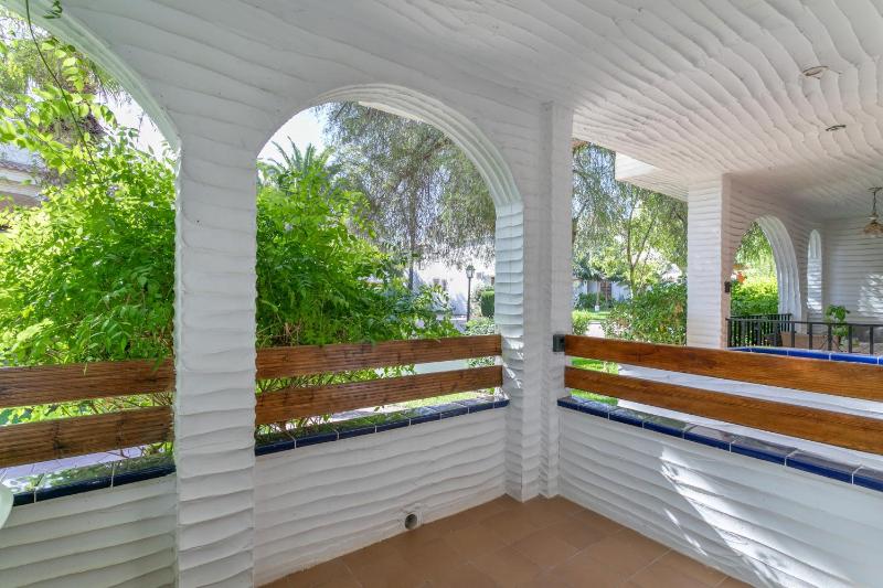 Casa en la playa con piscinas - image 5