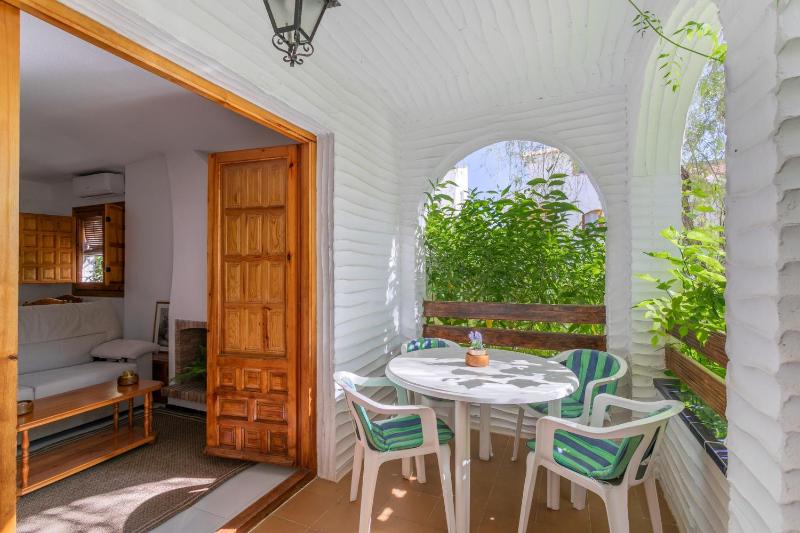 Casa en la playa con piscinas - image 22