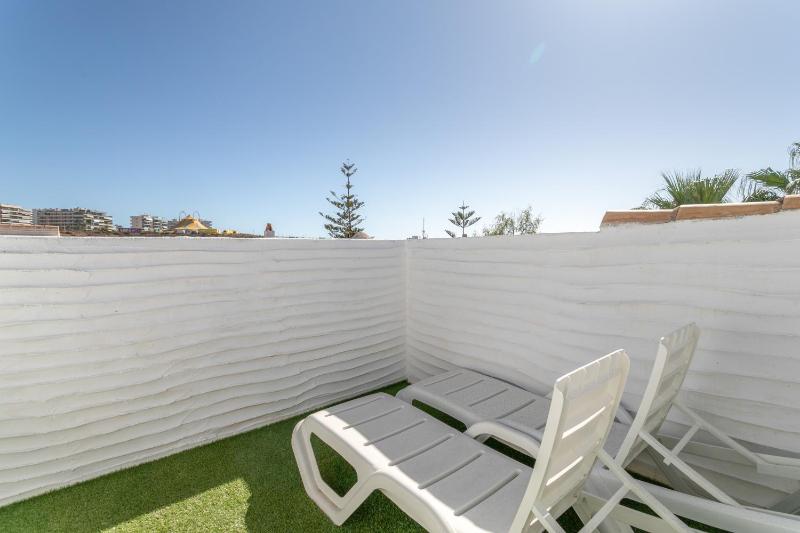 Casa en la playa con piscinas - image 31