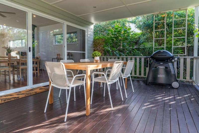 Frankie'S Place - image 9