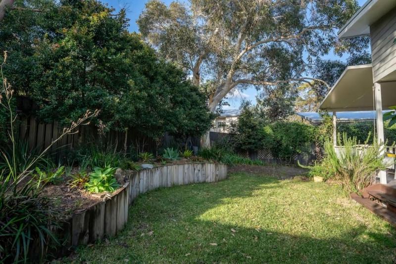 Frankie'S Place - image 10