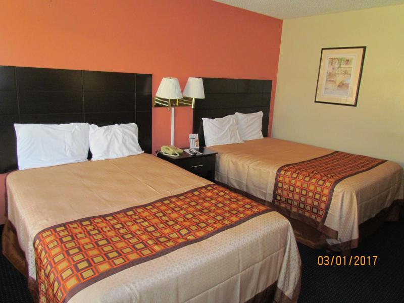 Queen Room with Two Queen Beds image 1
