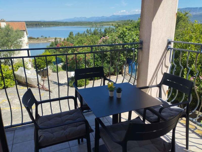 Apartments in Klimno - Insel Krk 12514 - image 1